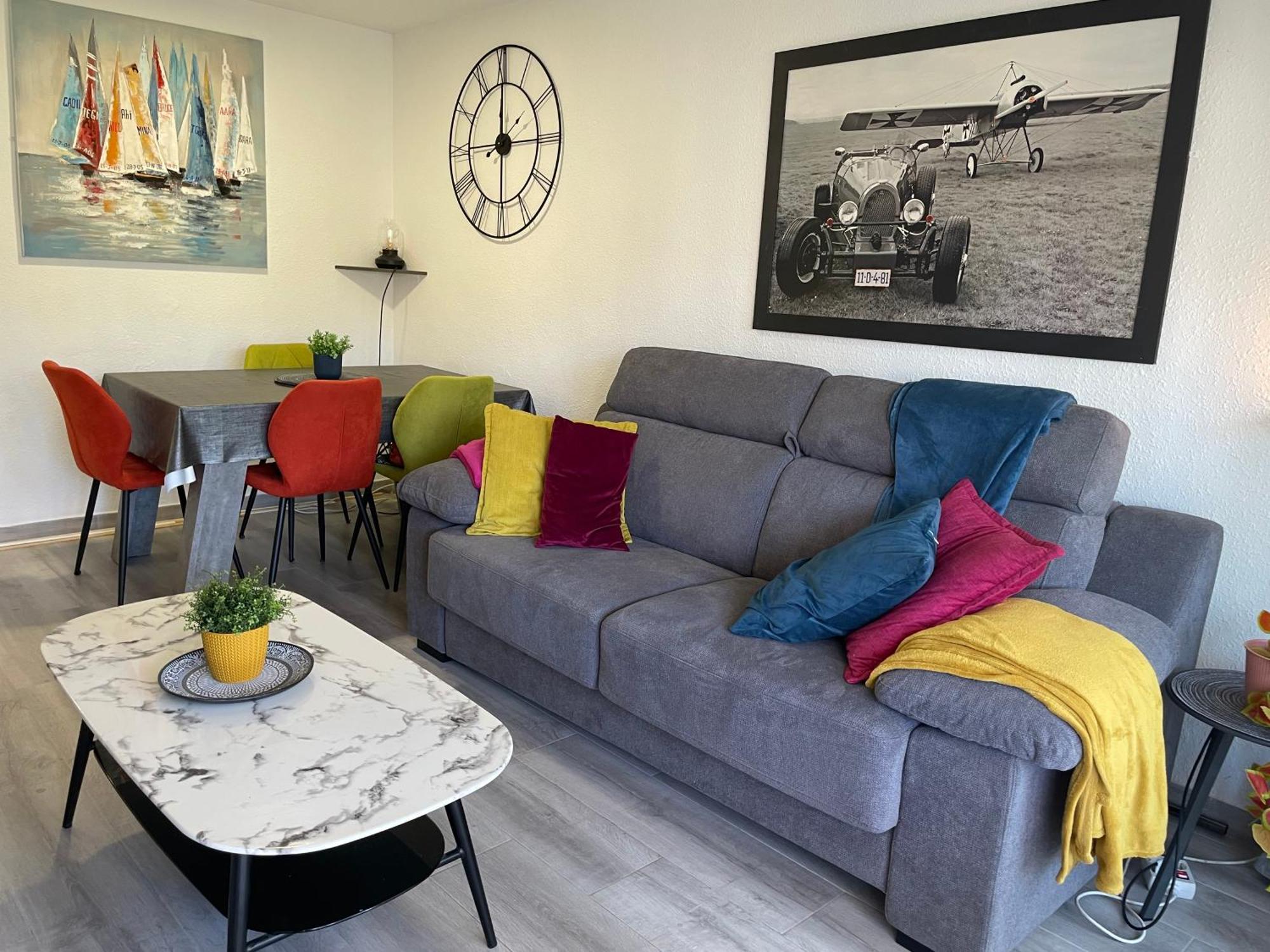 Torre Colon - Turis Apartment